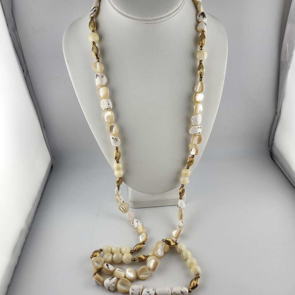 Vintage Shell Mother Of Pearl Gold Tone Beaded Necklace